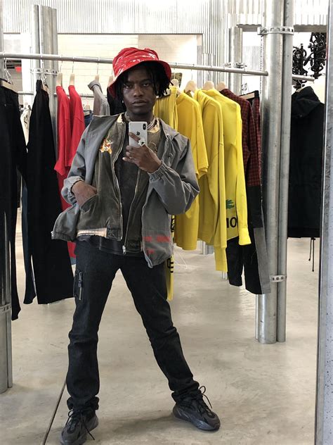 Ian Connor Outfit from April 9, 2021 